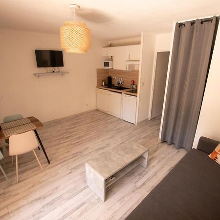 Le Petit Pyreneen - Centre; Terrasse; Parking ลูร์ด ภายนอก รูปภาพ