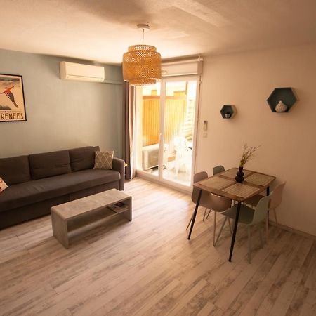 Le Petit Pyreneen - Centre; Terrasse; Parking ลูร์ด ภายนอก รูปภาพ